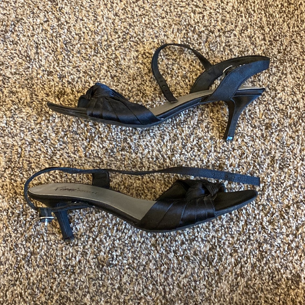 High Heel - Picture 2 of 7